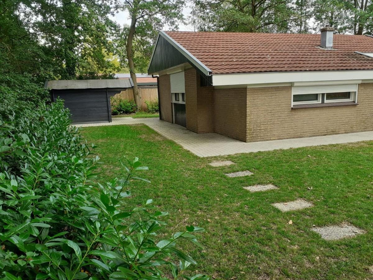 Bungalow/Vakantiehuis Op Park Bavelds Dennen دينيكامب المظهر الخارجي الصورة