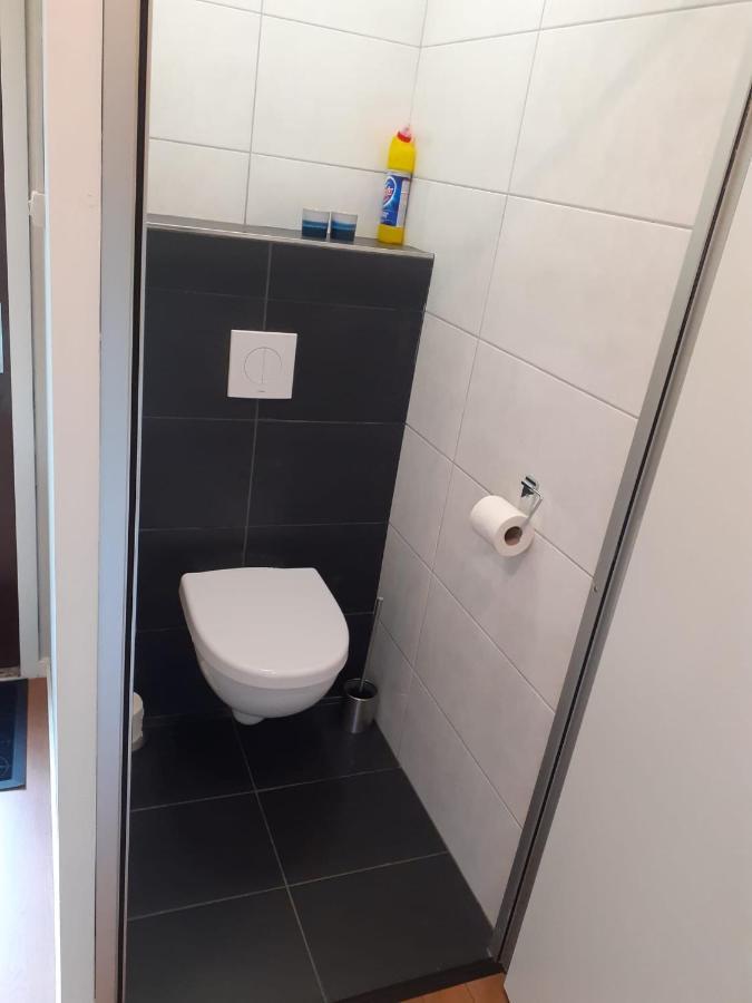 Bungalow/Vakantiehuis Op Park Bavelds Dennen دينيكامب المظهر الخارجي الصورة